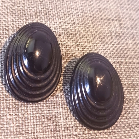 Black Monochromatic Earrings Plastic 80s Glam - Pre-loved - Picture 1 of 4